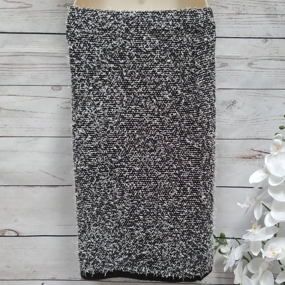 Calvin Klein Black and White Pencil Skirt - Picture 2 of 7